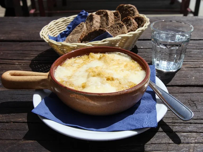 Polenta con funghi porcini secondo la Cucina Valle d’Aosta Gourmet